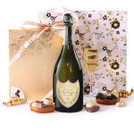 Dom Perignon y una caja de trufas